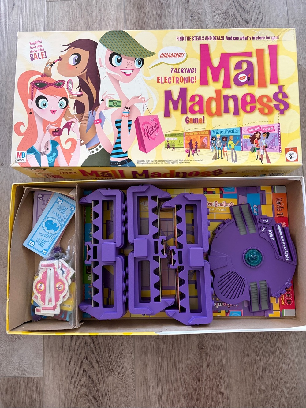 2004 Mall Madness Talking Electronic Game - Milton Bradley